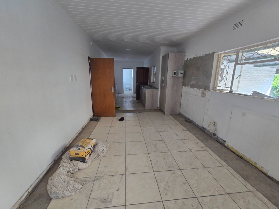 To Let commercial Property for Rent in Hospitaalheuwel Free State